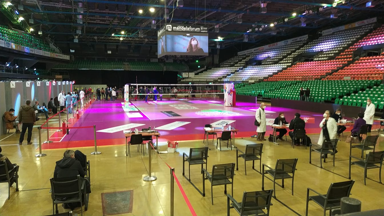 vaccino anti-covid astrazeneca Mandela Forum