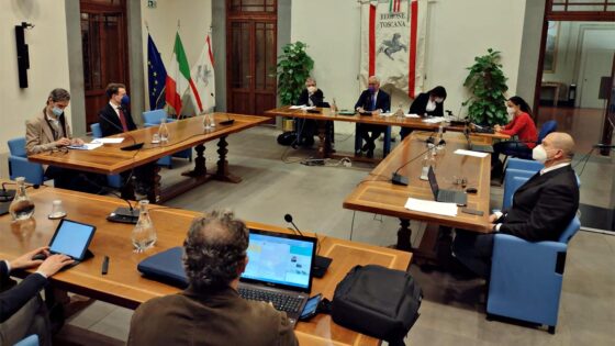 Ceps decide le prime chiusure delle scuole toscane