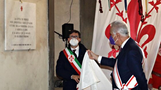 Palazzo Vecchio, targa a ricordo le vittime Covid-19