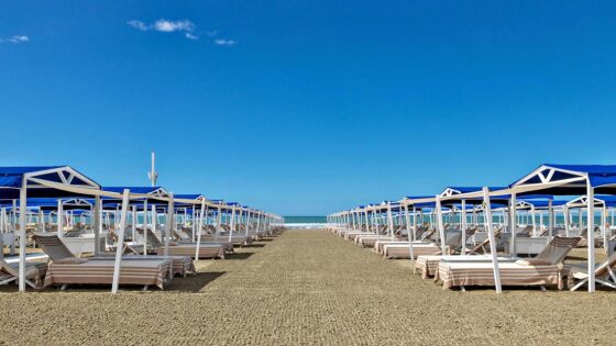 “Stagione balneare possibile dal 15 maggio”