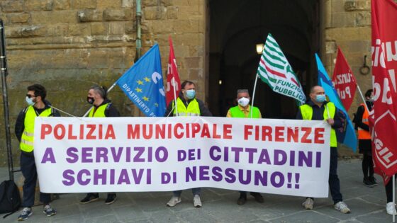 Polizia Municipale, “tutele e sicurezza per il lavoro notturno”, presidio Piazza Signoria