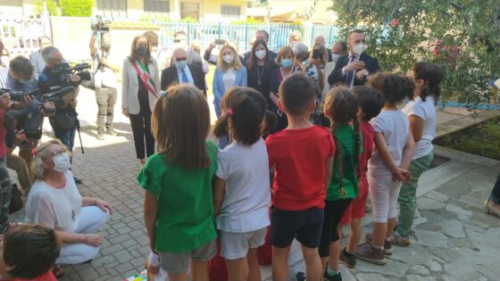 🎧 “Stiamo lavorando per una scuola in presenza”, il ministro dell’Istruzione a Firenze