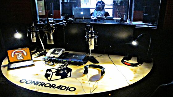 Solidarietà a Controradio per le minacce subite