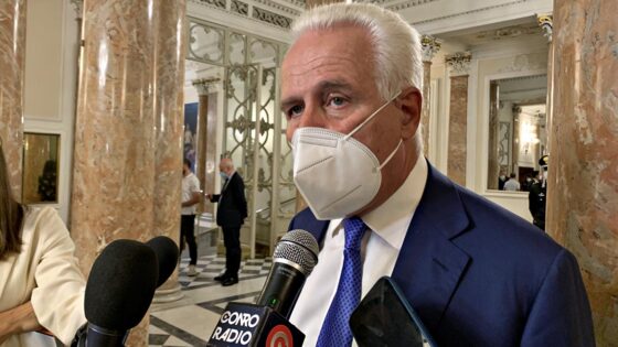 🎧 Giani contro studenti no green pass, “sono infima minoranza”