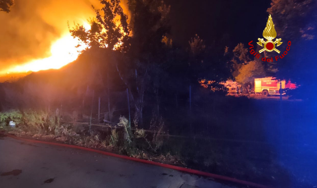 incendio cascine