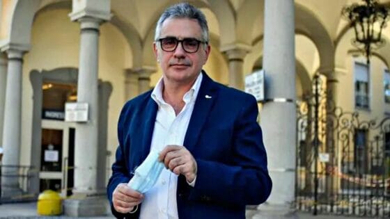🎧 “Professor Pregliasco, cosa dovremmo fare per la cena di capodanno?”