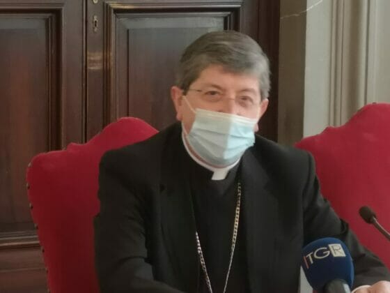 🎧 Betori: io  via da Firenze? Decide il Papa