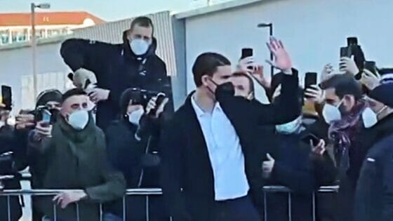 Vlahovic nel suo viaggio a Torino, potrebbe aver violato la quarantena