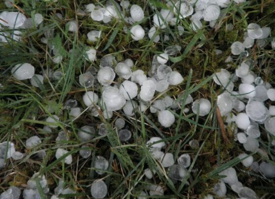 Maltempo: nubifragi e grandine nella notte in Toscana