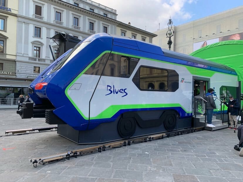Blues Trenitalia trasporti Toscana