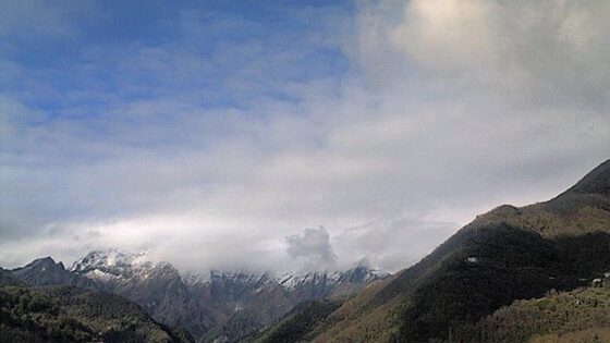 Neve su Alpi Apuane, Lunigiana e Abetone