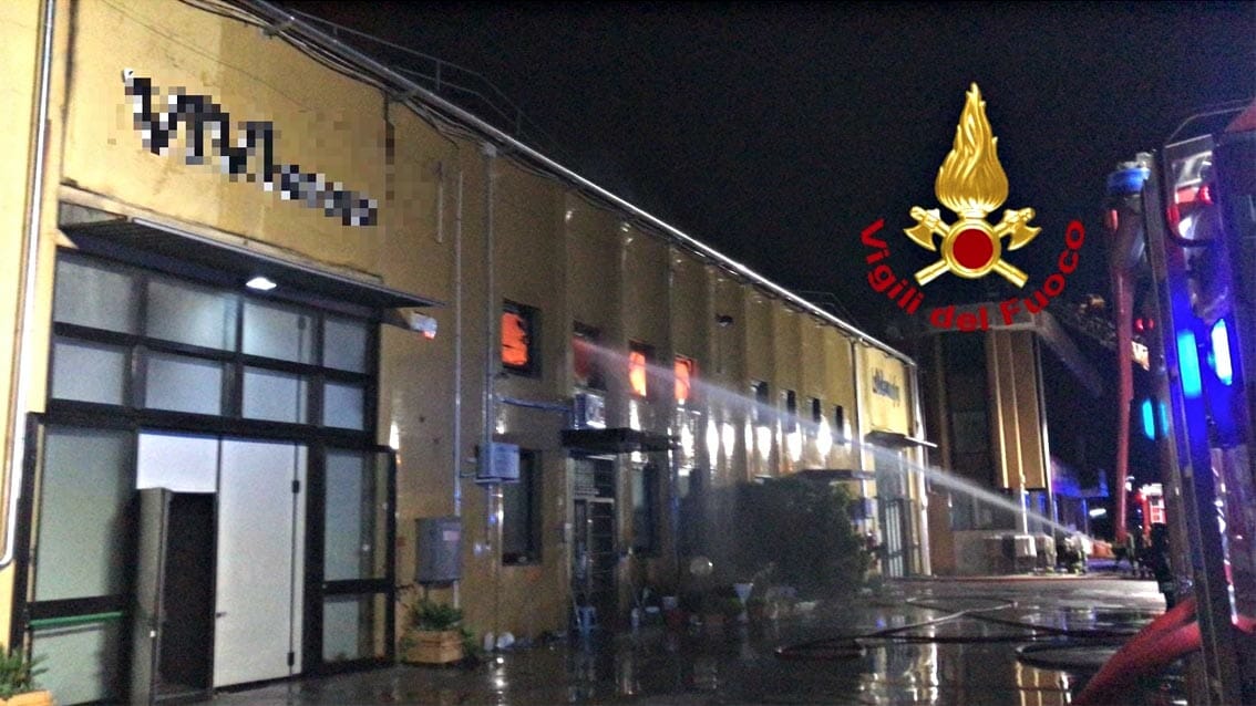 capannone industriale