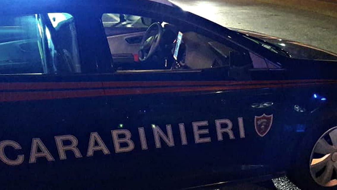 prato, carabinieri
