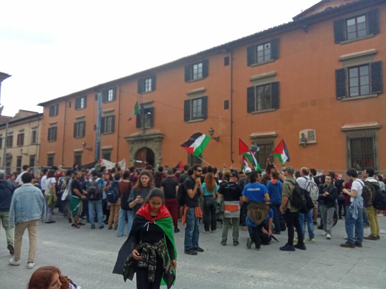 🎧Gli studenti per la Palestina presentano una mozione al rettorato di UNIFI