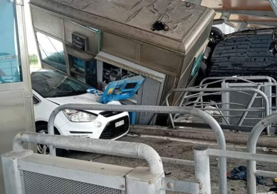 Incidenti stradali: bollettino di sangue in Toscana, maxi tamponamento a Rosignano