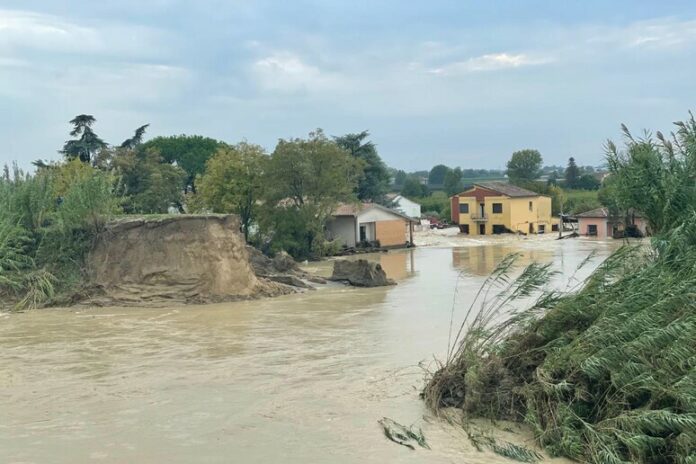 🎧 Alluvioni in Toscana: Giani, "3mila euro per chi ha subito danni a ottobre"