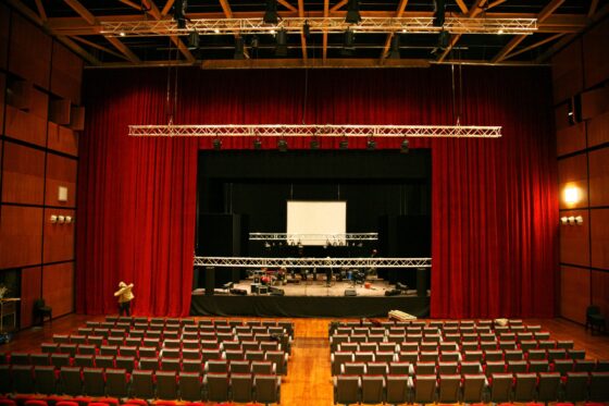 🎧 Programmazione a rischio per i teatri di Rifredi e Pontedera