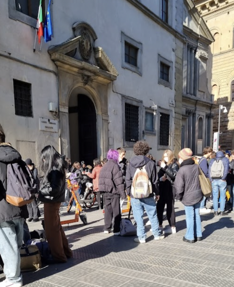 Ladri al Galileo di Firenze durante gli esami, rubati computer