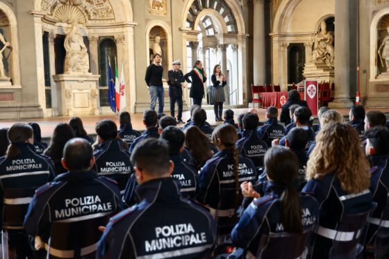 Sicurezza, Firenze: arrivano cento nuovi agenti della Polizia Municipale