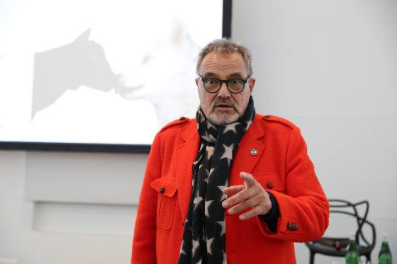 E’ morto Oliviero Toscani, 60 anni di fotografia tra denuncia e provocazione