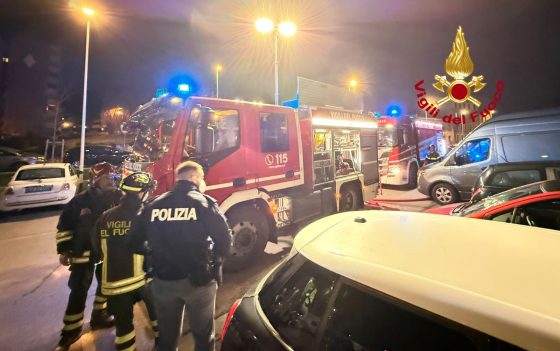 Incendio nell’ex Meccanotessile di Firenze