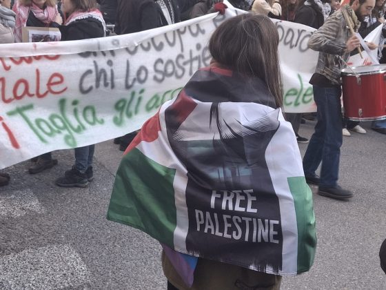 Firenze: presidio contro il convegno della Tel Aviv University “i relatori collaborano con l’esercito israeliano”
