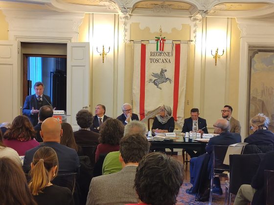 🎧 Turismo delle radici: un mercato da 8 miliardi. Opportunità per i piccoli borghi