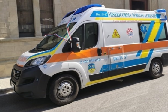Aggredisce volontari Misericordia che soccorrono suo padre