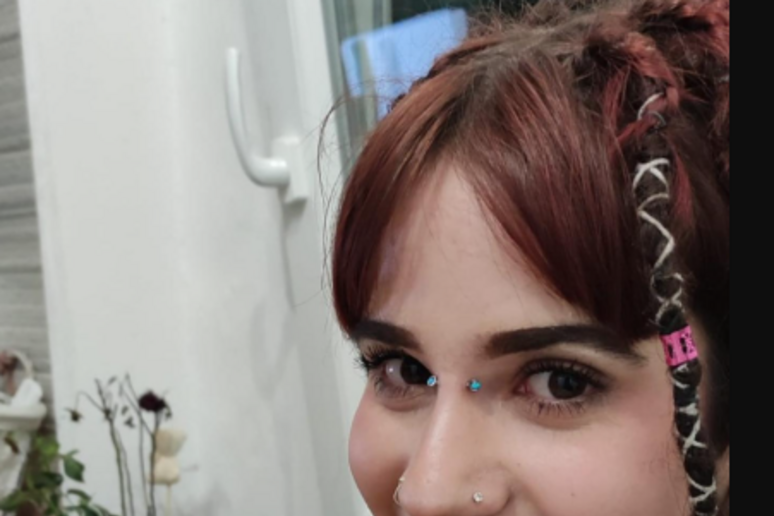 Studentessa morta in gita, si indaga per omicidio colposo. Domani l'autopsia