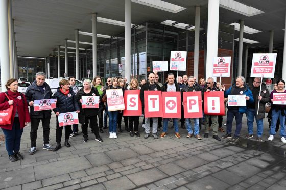 🎧 Violenza sul personale sanitario, flah mob Fp Cgil Firenze agli ospedali di Careggi e Torregalli