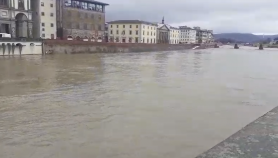 Giani e Monni: “Dichiarata allerta rossa per le province di Firenze, Prato, Pistoia e Pisa”