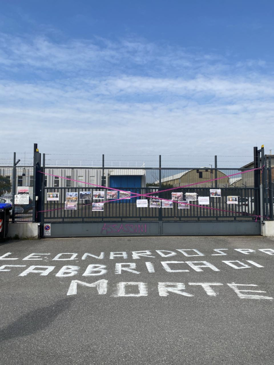 8 marzo: blitz Non una di Meno a Pisa contro fabbrica Leonardo