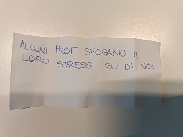 Chiedimi se sono infelice