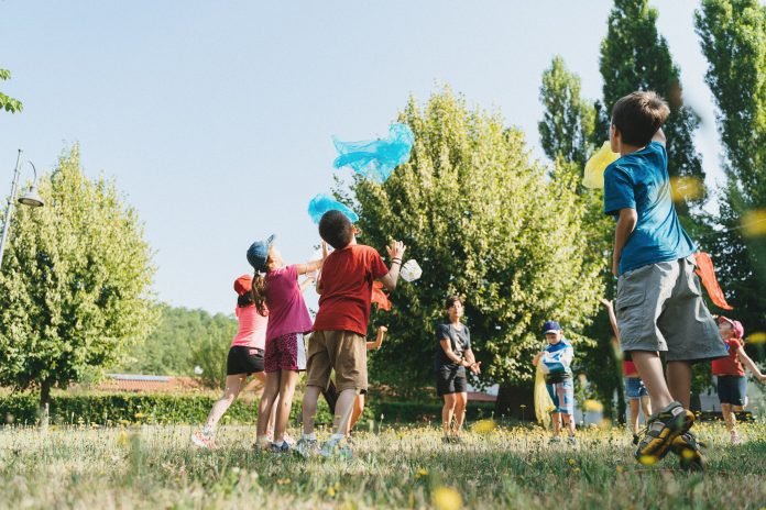 bambini, centri estivi, fondazione cassa risparmio firenze