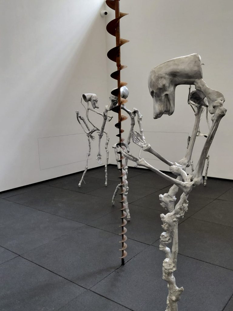 🎧 The hollow men: Palazzo Strozzi inaugura il Project Space con una mostra di  Giulia Cenci