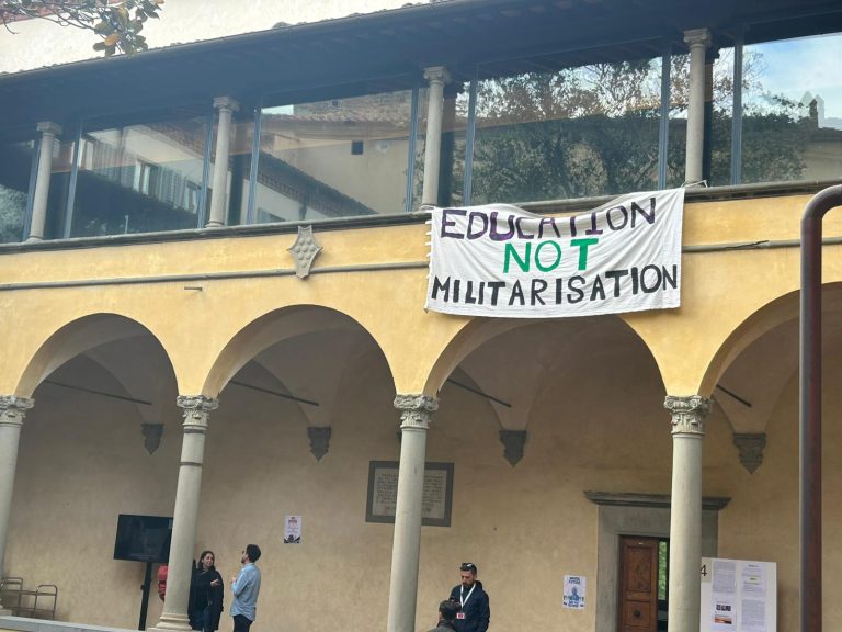 Europa: protesta ricercatori a convegno con Costa, ‘no al riarmo europeo’