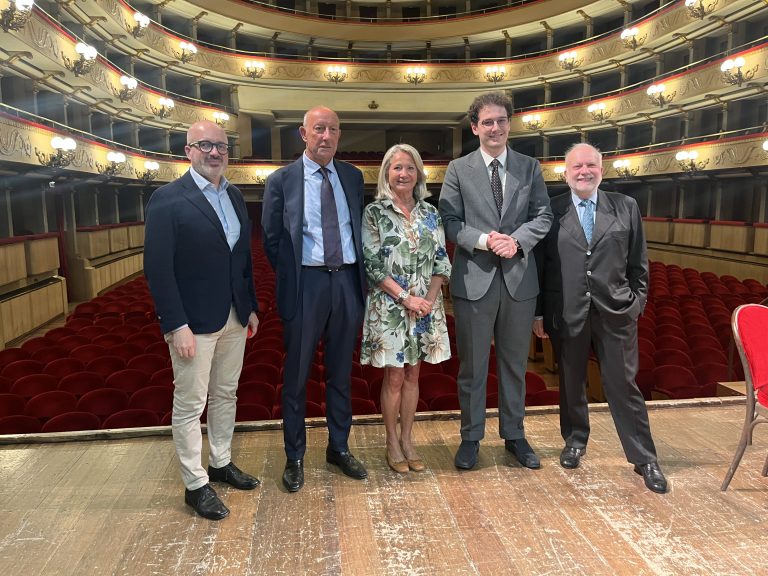 🎧 Orchestra della Toscana, la 45/a stagione parte da Santa Croce