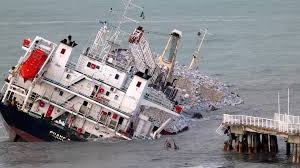 La triste estate della Guang Rong a Marina di Massa