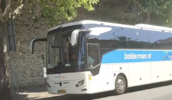 Firenze, pullman turistici: via la fermata di Viale Ariosto