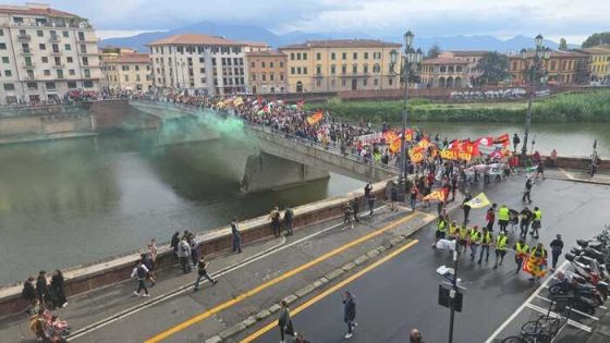In 4 mila al corteo per Gaza a Pisa, bloccato il traffico lungo il percorso