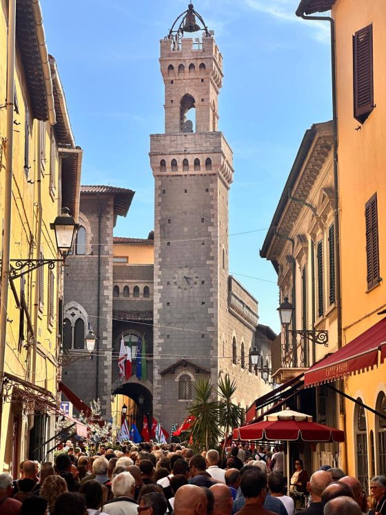 Piombino: oltre mille in piazza  con gli operai Magona