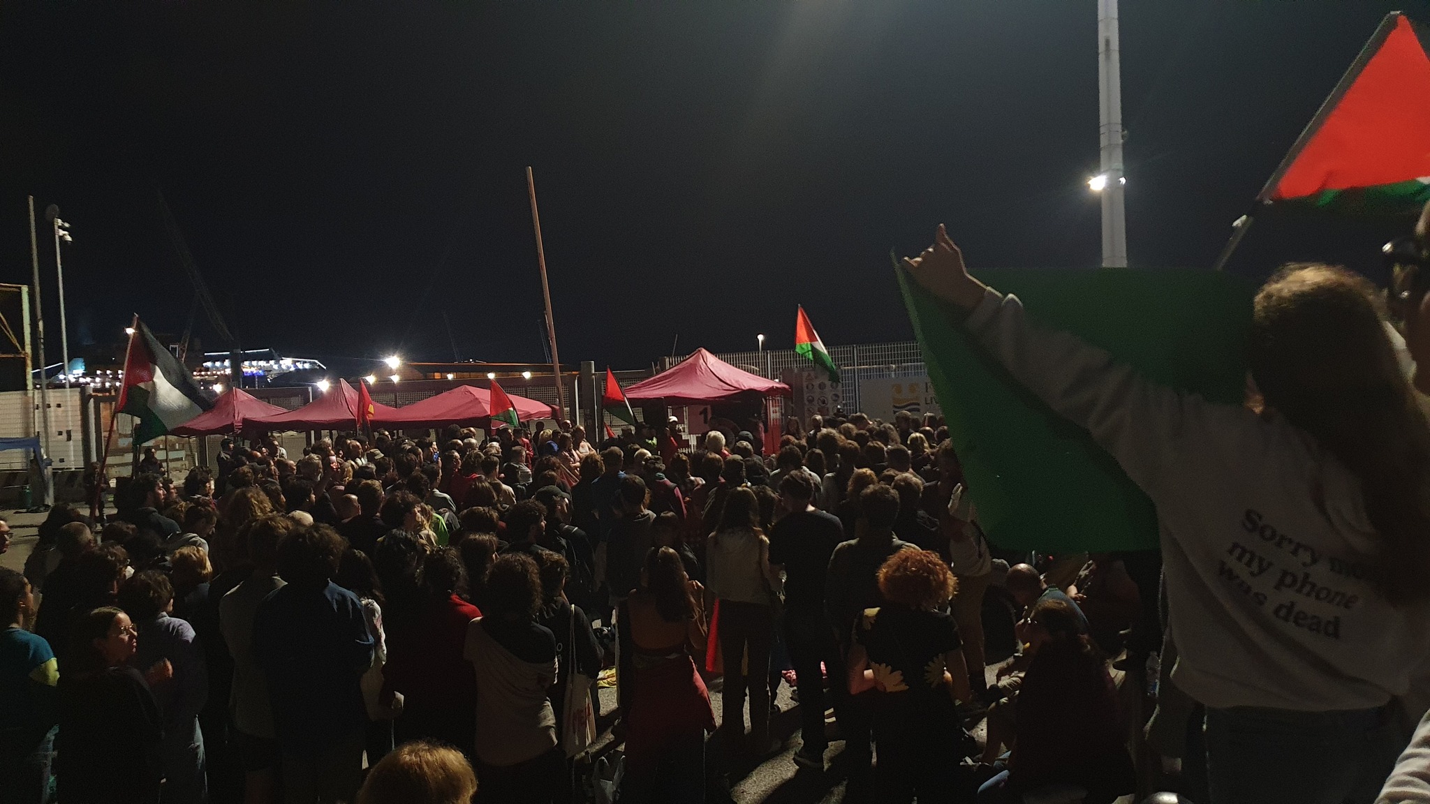 Usb Livorno presidio contro nave americana