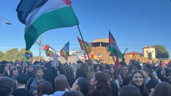 Sciopero generale. La Toscana risponde con blocchi, manifestazioni e cortei