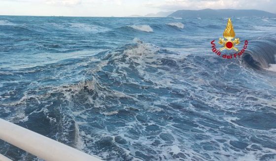 Maltempo, in Toscana codice giallo per mareggiate