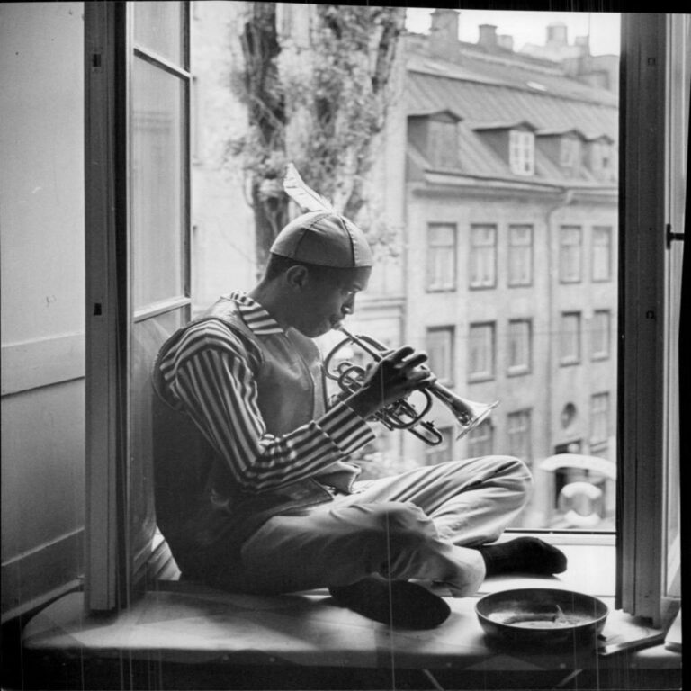 Roundmidnight – del 25/02/2026 ore 22:45