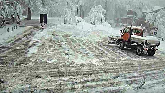 Codice giallo per neve e per ghiaccio fino alla mattina di martedì 24