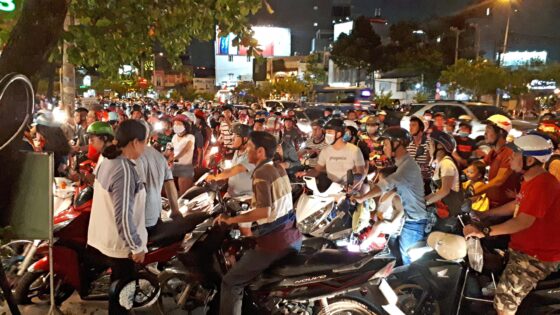 “Vietnam – Popoli di Indocina” il viaggio del Controradio Club, da venerdì 21 aprile 2023 a lunedì 1° maggio 2023. Hanoi, HoChiMinh City/Saigon, due città a confronto.