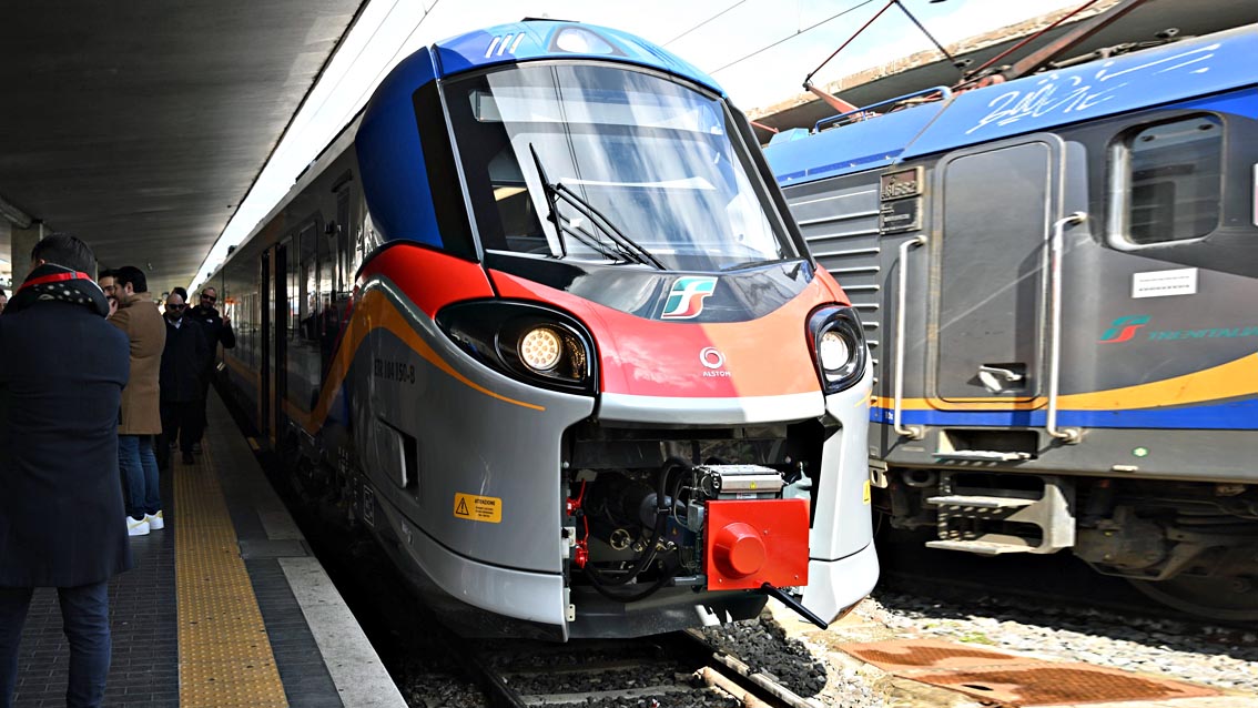 Ferrovie: Pendolari Valdarno F.no incontrano sindaci su disagi e ritardi