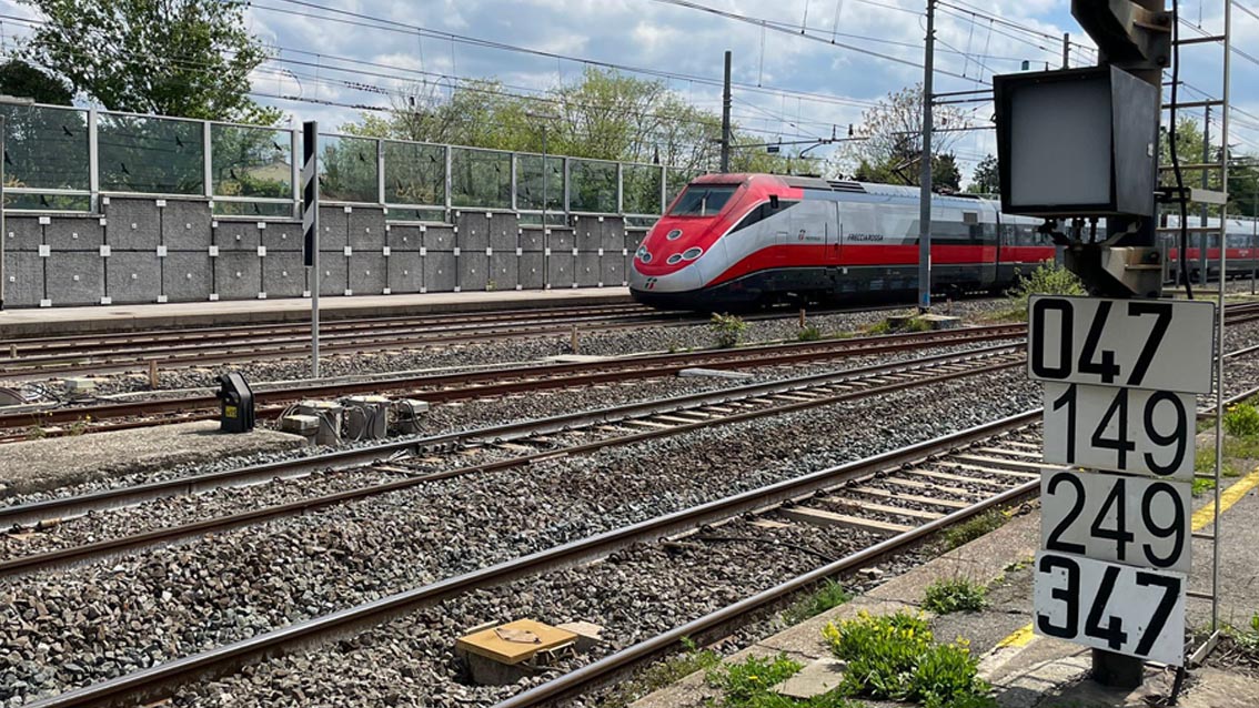 Carro deragliato, ripresa circolazione Av, rimosso dalla sede ferroviaria il carro merci sviato