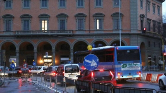 Comune Firenze chiederà danni per fuga gas in piazza della Libertà